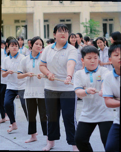 纵向排名表格，首行高亮